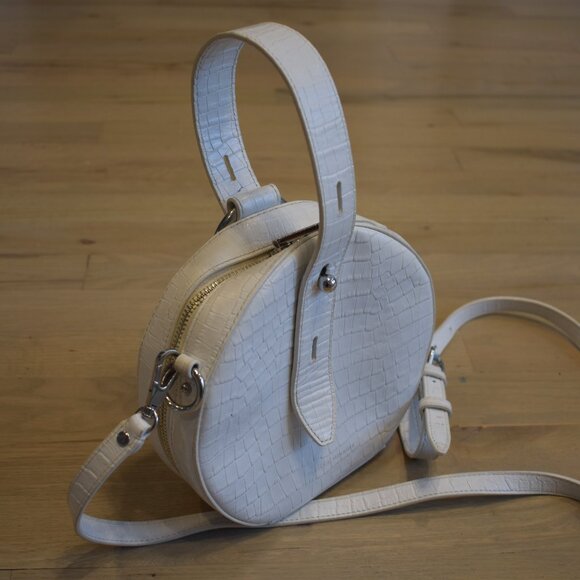 Rebecca Minkoff White Kate Circle Unique Crossbody Leather Bag with top handle - Picture 5 of 16